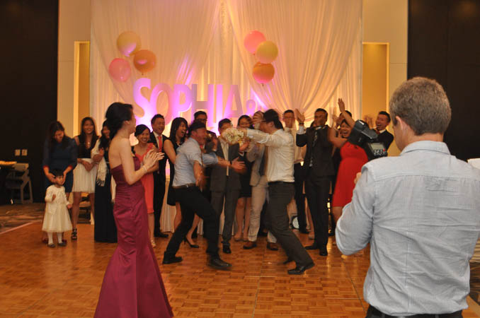 Bouquet Toss with guys