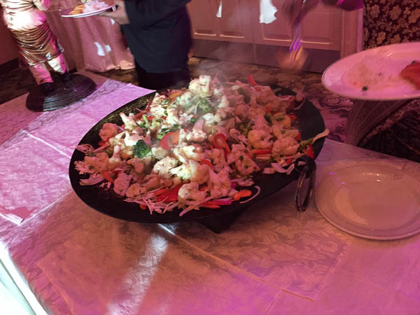 Dinner for the evening is buffet style. There were lots and lots of food served tonight. It was a mix of Indian and western food to satisfy all tastes.