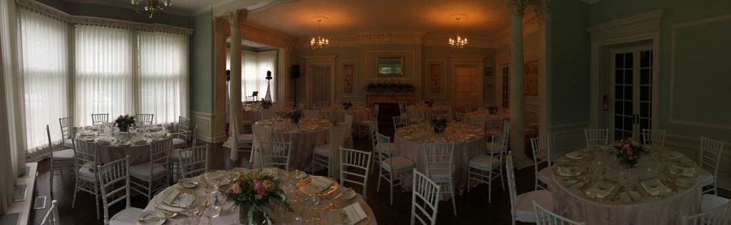 Panoramic view of the dining room